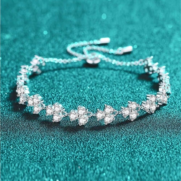 4.2 Carat Adjustable Moissanite Bracelet